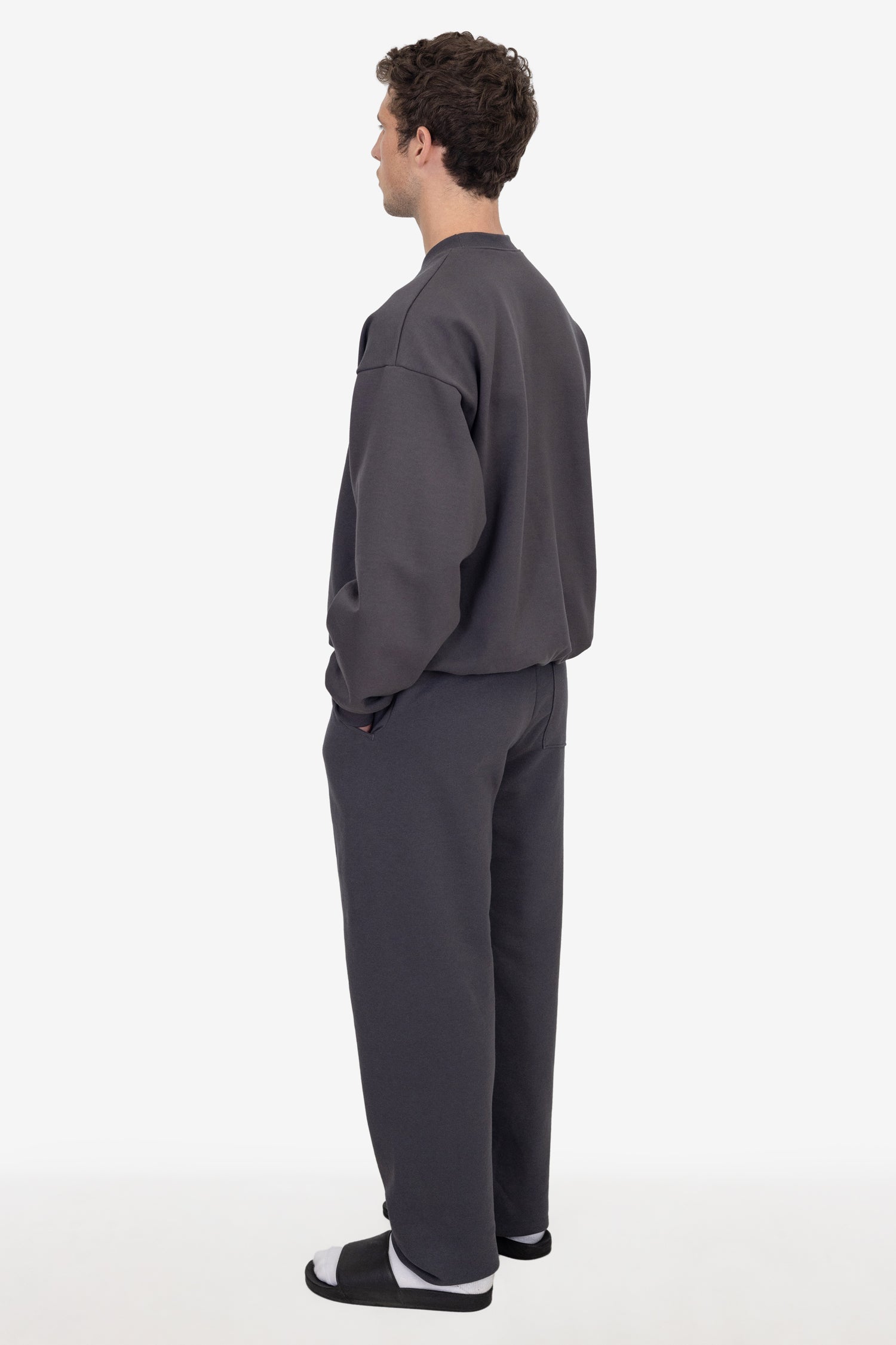 MWF1044 Unisex - 10 oz. Mid-Weight Poly Cotton Fleece Wide Sweatpant